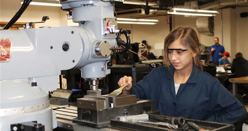 Students in Somerset County’s MEAM program participated in an Operating Engineer Awareness program and IUOE’s training facility.